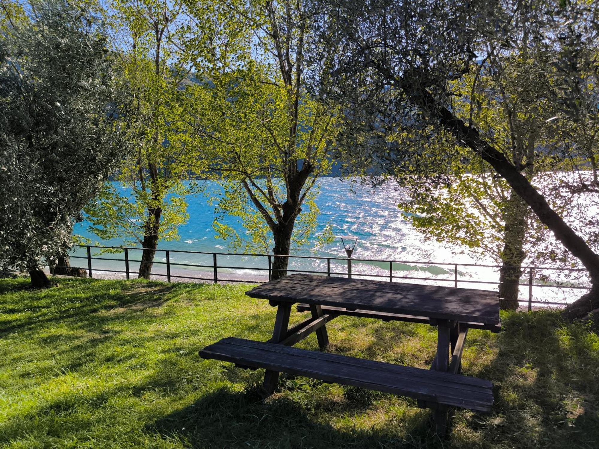 La Meridiana Sul Lago Аббадия Лариана Номер фото